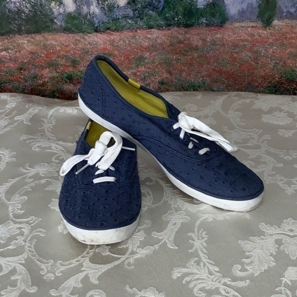 Keds Blue Eyelet Sneakers Casual Stylish Size 8.5